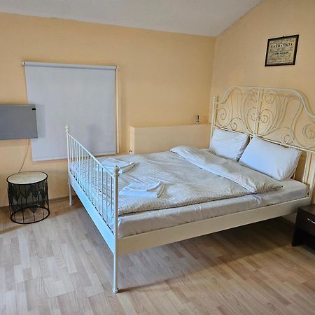 Vitoshka Biggest Apartment Sofia Esterno foto